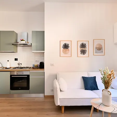 Cozy Steps From Metro Station * Roma