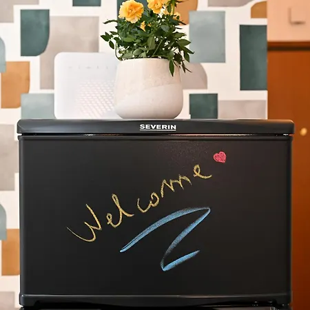 Cozy Steps From Metro Station Lejlighed Rom