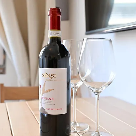 Apartman Cozy Steps From Metro Station *